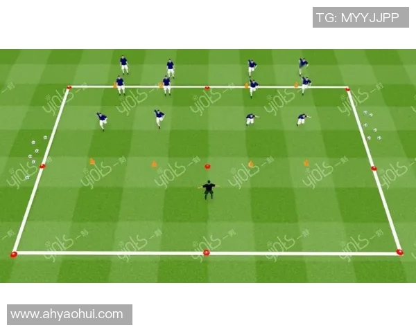 西安足球队阵地战解析:战术布局与球员配合的深度剖析